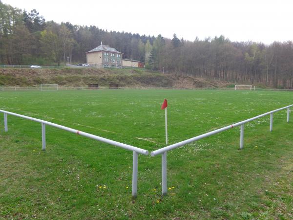 Sportplatz an der Lumbachhöhe - Lauter-Bernsbach