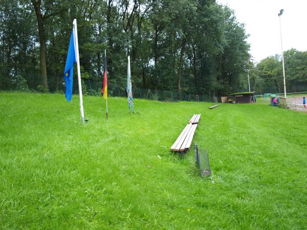 Herbert-Maurer-Sportplatz Mallack - Wuppertal-Sedansberg