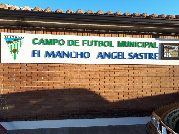 Campo de Futbol Municipal El Mancho Angel Sastre - Cebreros