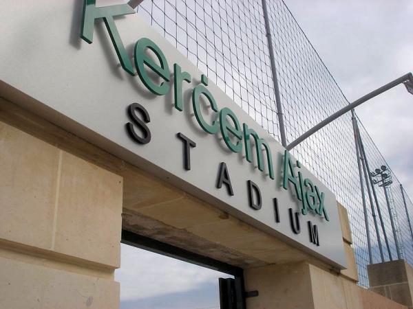 Kerċem Ajax Stadium - Kerċem