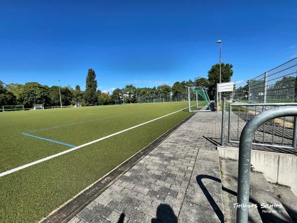 Bezirkssportanlage Mombach Platz 3 - Mainz-Mombach