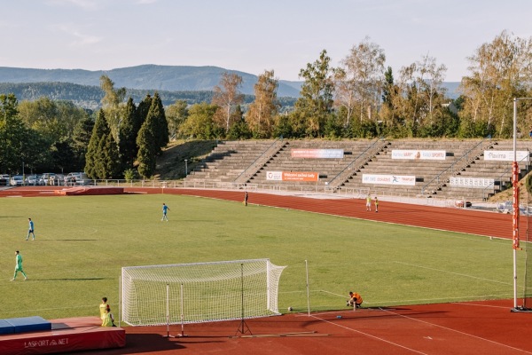 Atletický stadion Karlovy Vary - Karlovy Vary-Tuhnice
