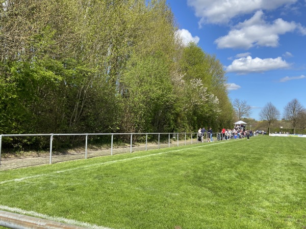 Sportplatz Sternlied - Büren/Westfalen-Weine