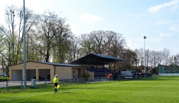 Malomkerti Sportpálya - Csepreg