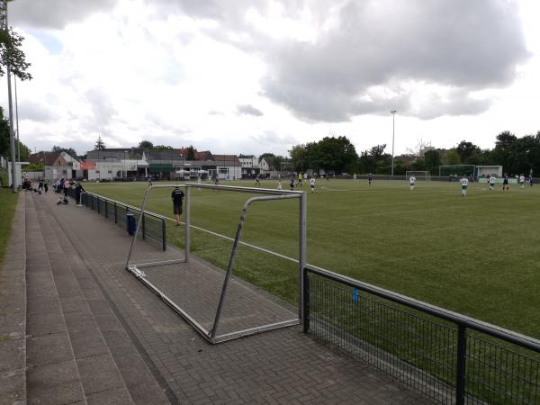 Sportplatz Seeheimer Weg - Düsseldorf-Oberbilk