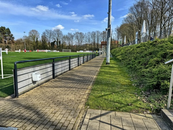 Sportplatz am Freibad - Bad Oeynhausen-Lohe