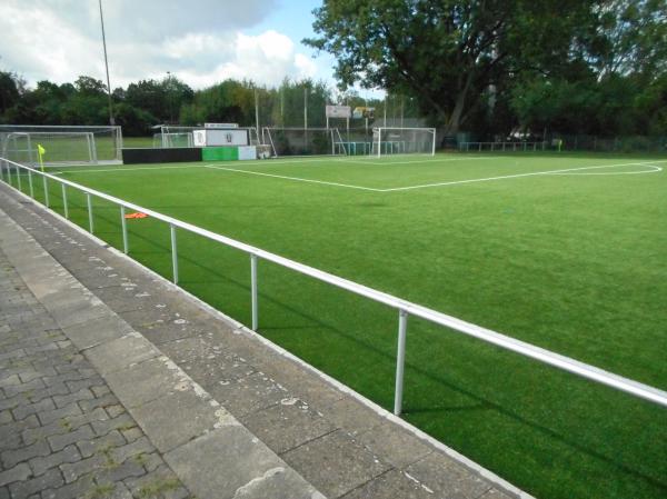 Stadion an der Lauffener Straße Nebenplatz 1 - Mannheim-Feudenheim