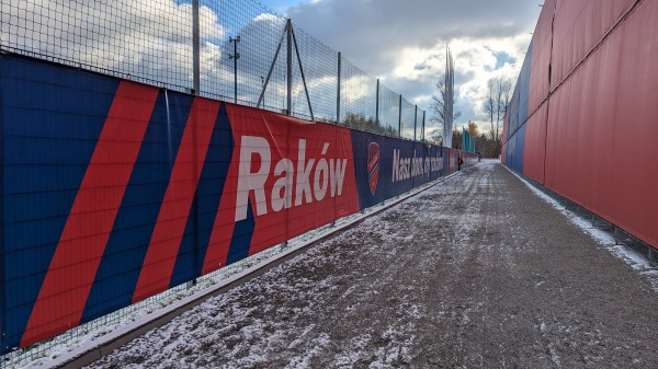 Raków Częstochowa sztuczna murawa obok - Częstochowa