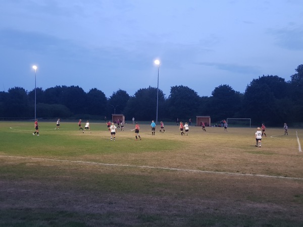 Sportanlage Mielsdorfer Straße - Weede