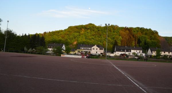 Sportplatz Vischeltal - Altenahr-Kreuzberg