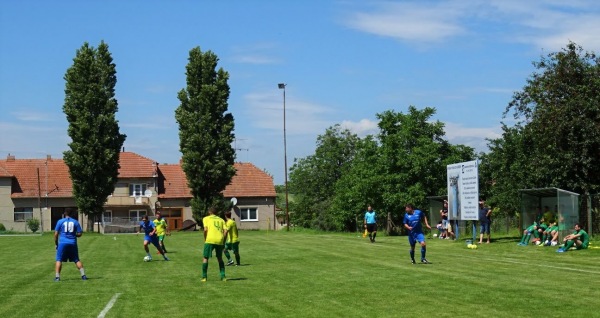 Fotbalové hřiště Brumovice - Brumovice na Moravě