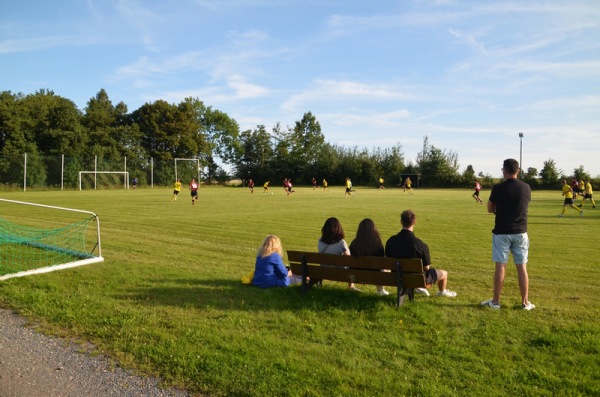 Sportplatz Hennersdorfer Alm - Dippoldiswalde-Hennersdorf