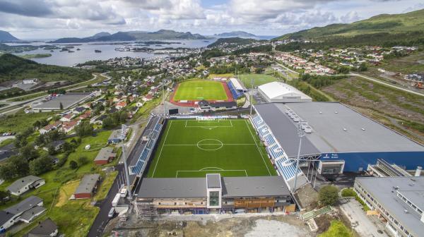 Nye Høddvoll stadion - Ulsteinvik