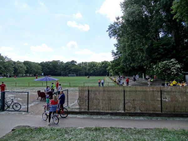 Sportplatz Einheit - Bernburg/Saale