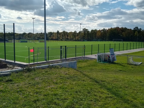 Bruno-Plache-Stadion Nebenplatz 4 - Leipzig-Probstheida