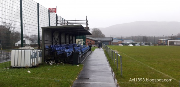 Parc Afon Twrch - Ystradgynlais, Powys