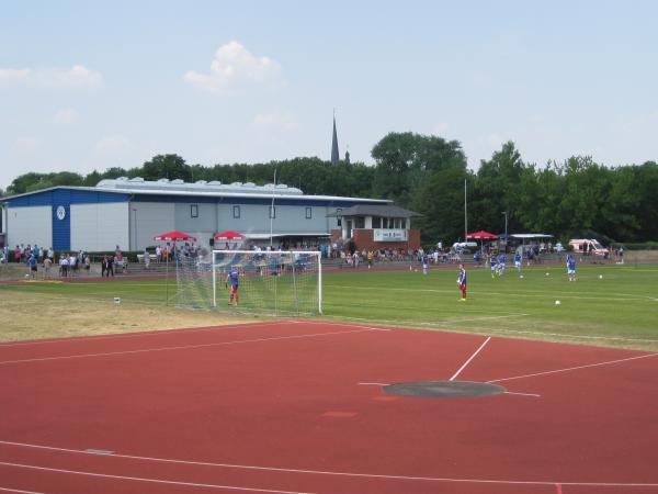 Parkstadion - Burg bei Magdeburg