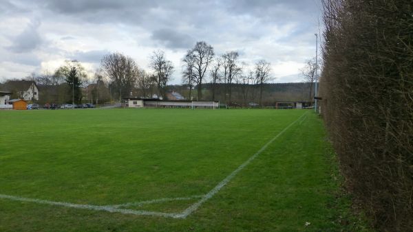 Sportplatz Lindenstraße - Neuental-Waltersbrück