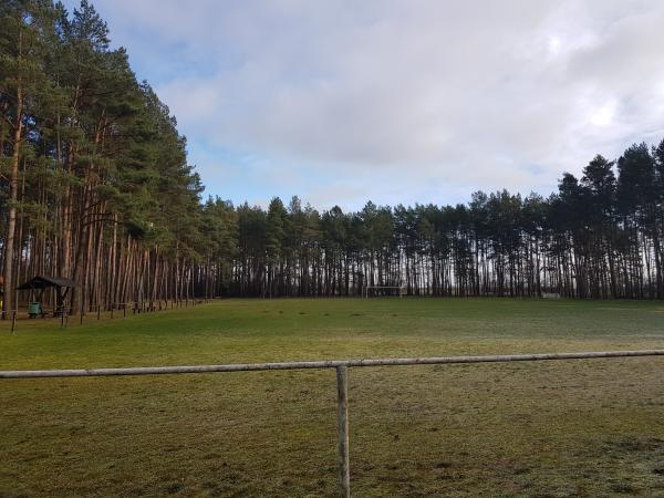 Dorfsportplatz - Polzow