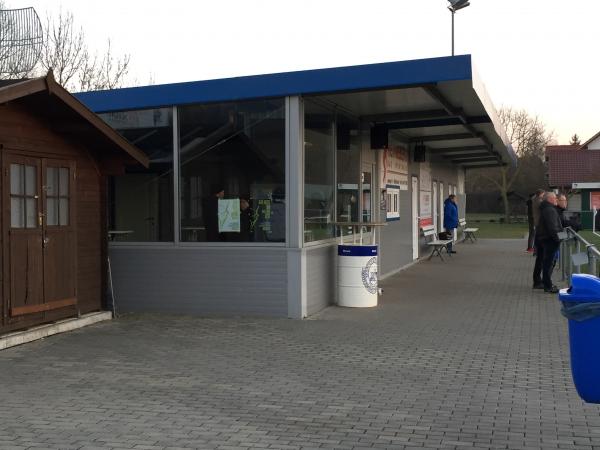 Sportplatz Unterm Weinberg - Farnstädt-Oberfarnstädt