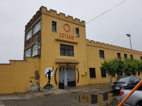Estadio Ramon Cañas Montalva - Punta Arenas