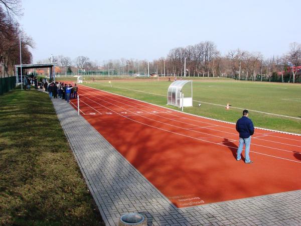 Stadion der Einheit Nebenplatz 1 - Staßfurt