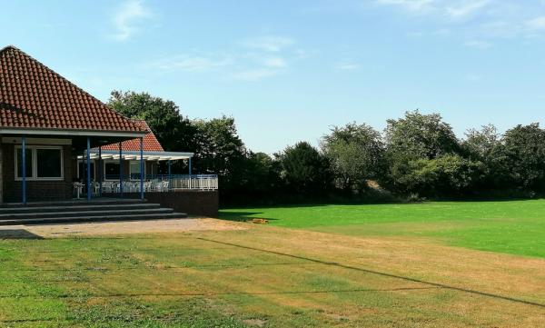 Sportanlage Ammerländer Straße - Wardenburg-Achternmeer