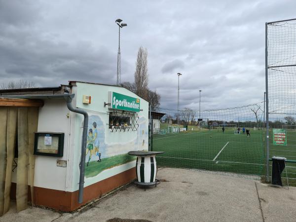 Sportplatz Rapid Oberlaa - Wien