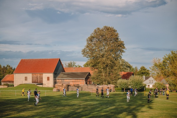 Sportplatz Plothen - Plothen