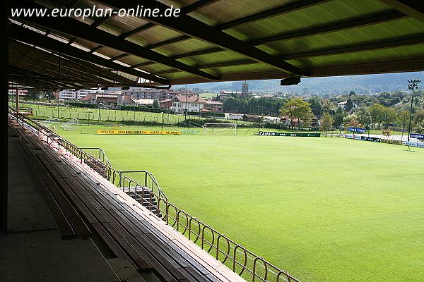 Estadio Santa María de Lezama - Lezama, PV