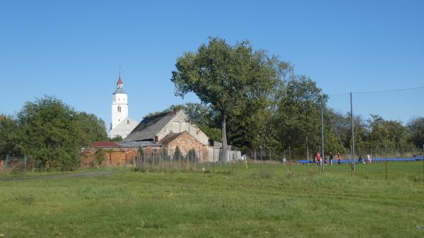 Boisko w Bożnów - Bożnów