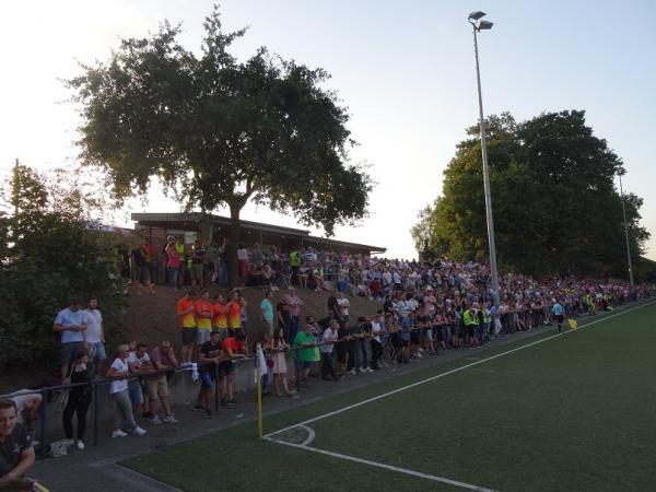 Naturstadion Mennrather Kull - Mönchengladbach-Mennrath