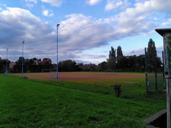 Max Pagel-Arena Nebenplatz - Rostock-Hansaviertel