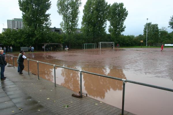 Sportplatz Zaunhofstraße - Köln-Meschenich