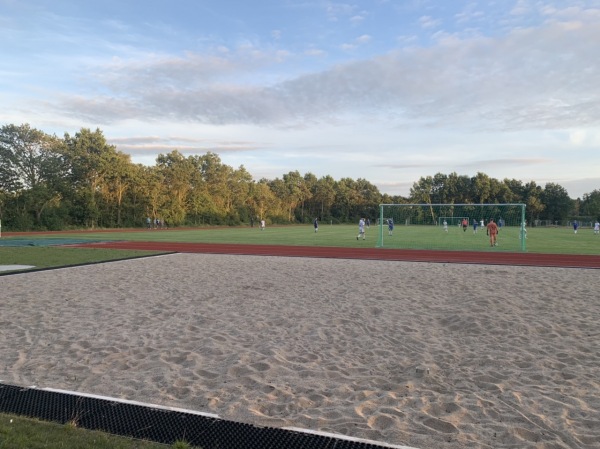 Sportplatz Hermann-Tast-Schule - Husum