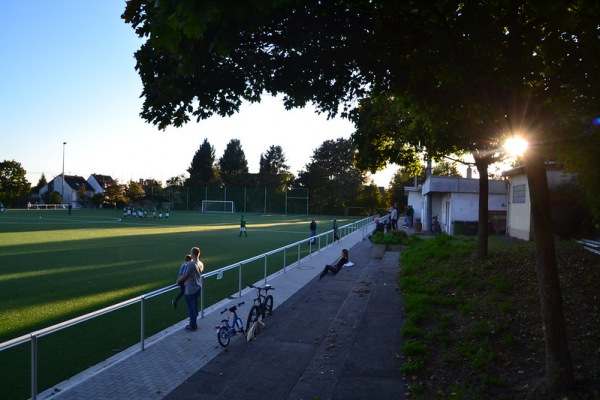 Sportplatz am Kieselborn - Neuwied-Heimbach-Weis