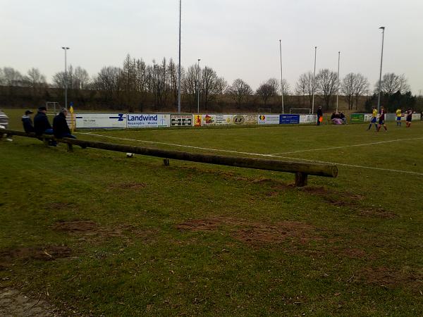 Sportanlage Mielsdorfer Straße (alt) - Weede