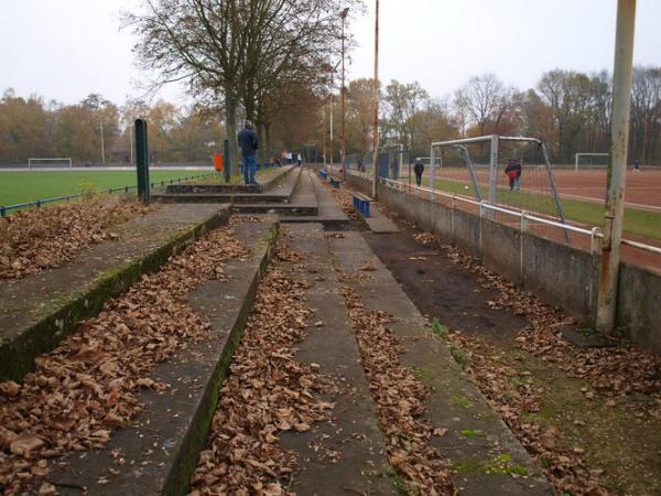 Kampfbahn Klingerhuf Nebenplatz - Neukirchen-Vluyn