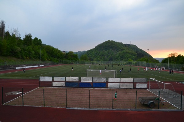 Sportplatz Im Schafsberg - Treis-Karden