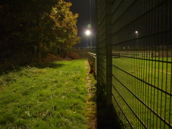 Hederborn-Arena am Hüneknapp - Salzkotten-Upsprunge