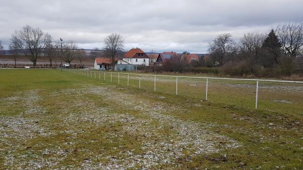 Sportplatz am Hang - Weimar-Niedergrunstedt