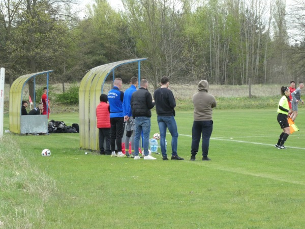 Boisko w Brójcach - Brójce