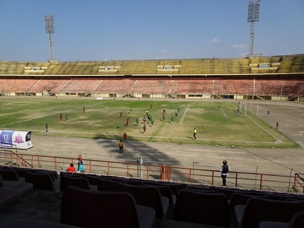 Estádio Cidade Universitária - Luanda