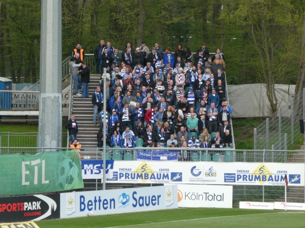 Stadion im Sportpark Höhenberg - Köln-Höhenberg