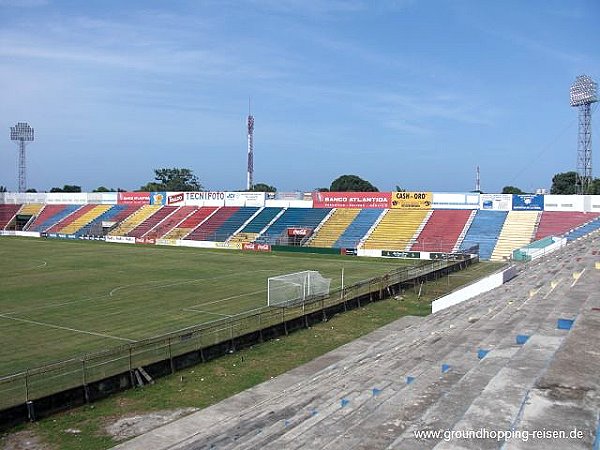 Estadio Municipal Ceibeño Nilmo Edwards - La Ceiba