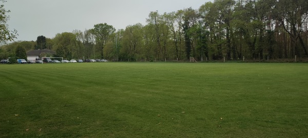 Sportanlage Burgdorfer Weg B-Platz - Uetze-Katensen
