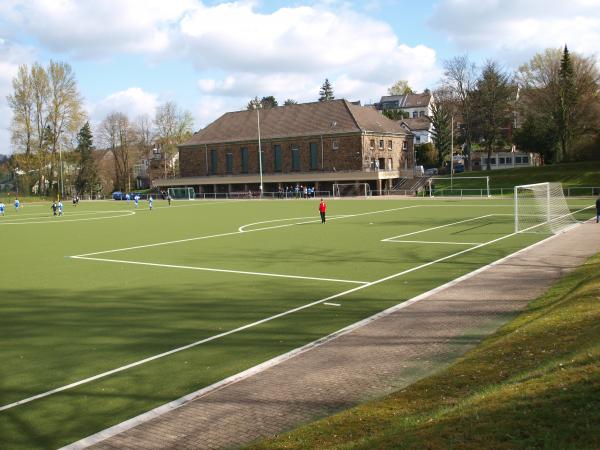 Wilhelm-Haneke-Stadion - Essen/Ruhr-Kupferdreh