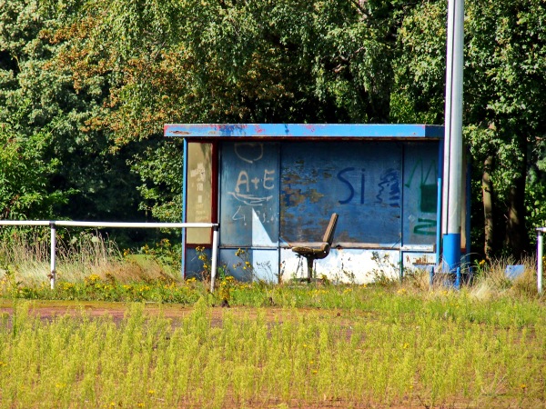 Volksparkstadion Nebenplatz 3 - Duisburg-Rheinhausen