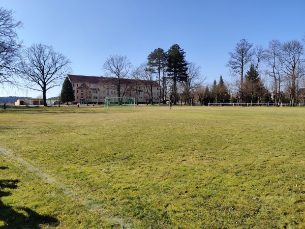 Sportplatz am Schloß - Kasel-Golzig