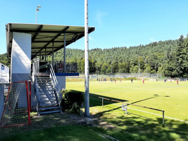 Waldstadion auf der Alm - Beckingen-Reimsbach